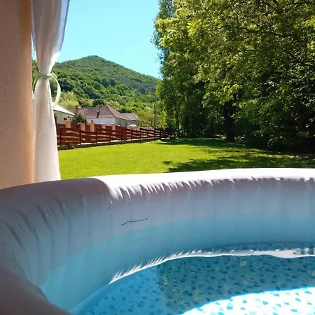 度假居 Hollos-patak Vendeghaz Komloska