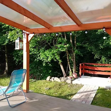 Hollos-patak Vendeghaz 度假居 *