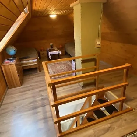 Hollos-patak Vendeghaz 度假居 Komloska